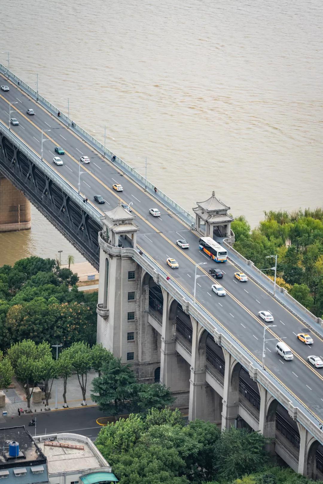 “亚洲桅杆”上的消防故地,曾让武汉三镇失去秘密