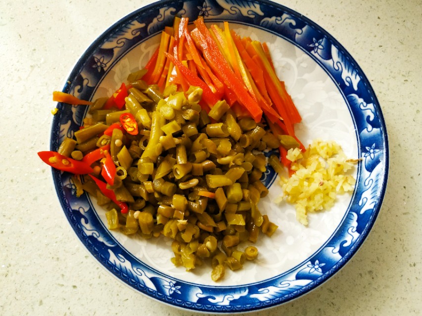 魔芋豆腐皮炒泡菜怎么做好吃,魔芋泡菜饭好吃简单