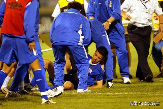 他是申花出场王，为球队拼到吐血曾被骂“叛徒”，如今38岁未退役