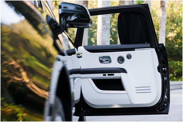 试驾劳斯莱斯古思特新款,新款劳斯莱斯古思特沉浸式体验