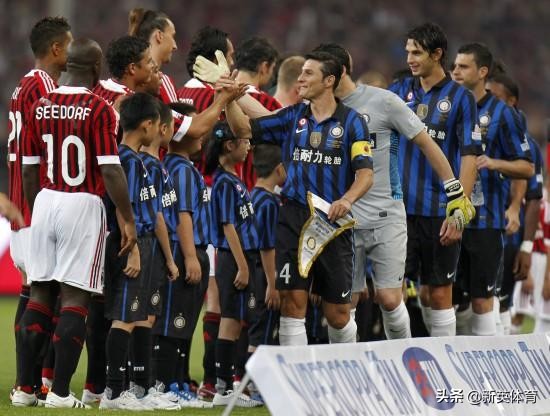 c罗遭球迷挑衅辟谣,c罗被观众嘲讽