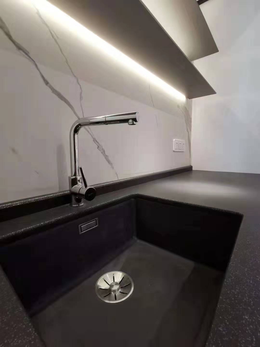 东写西读,橱柜是选品牌还是杂牌实惠