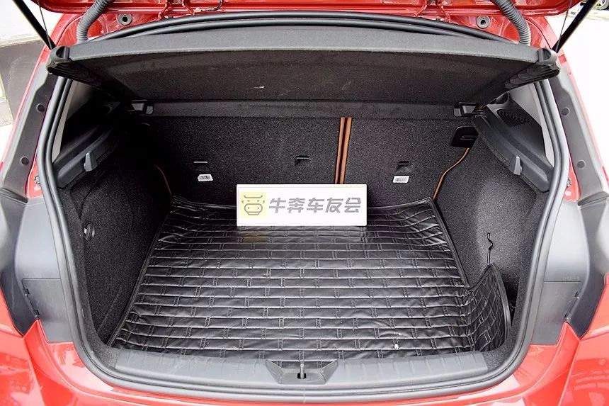 车手宝马,2015款宝马120i领先型