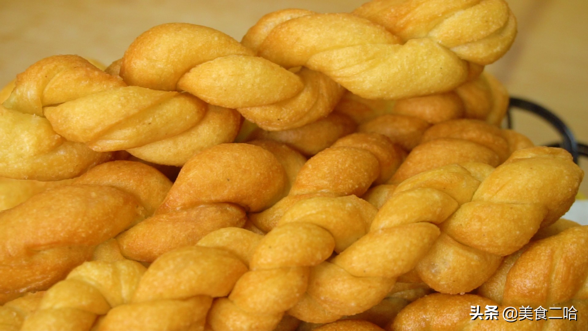 1碗面粉1个鸡蛋的做法,1碗面粉3个鸡蛋简单做出小零食