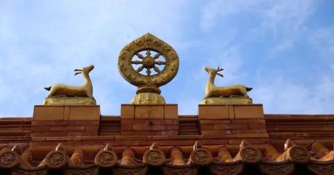 五台山菩萨顶供奉的是什么菩萨,五台山菩萨顶康熙御笔