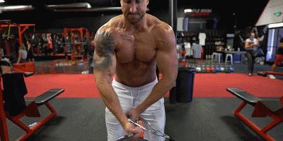 如何增加胸肌中缝,胸肌中缝拉伸动作