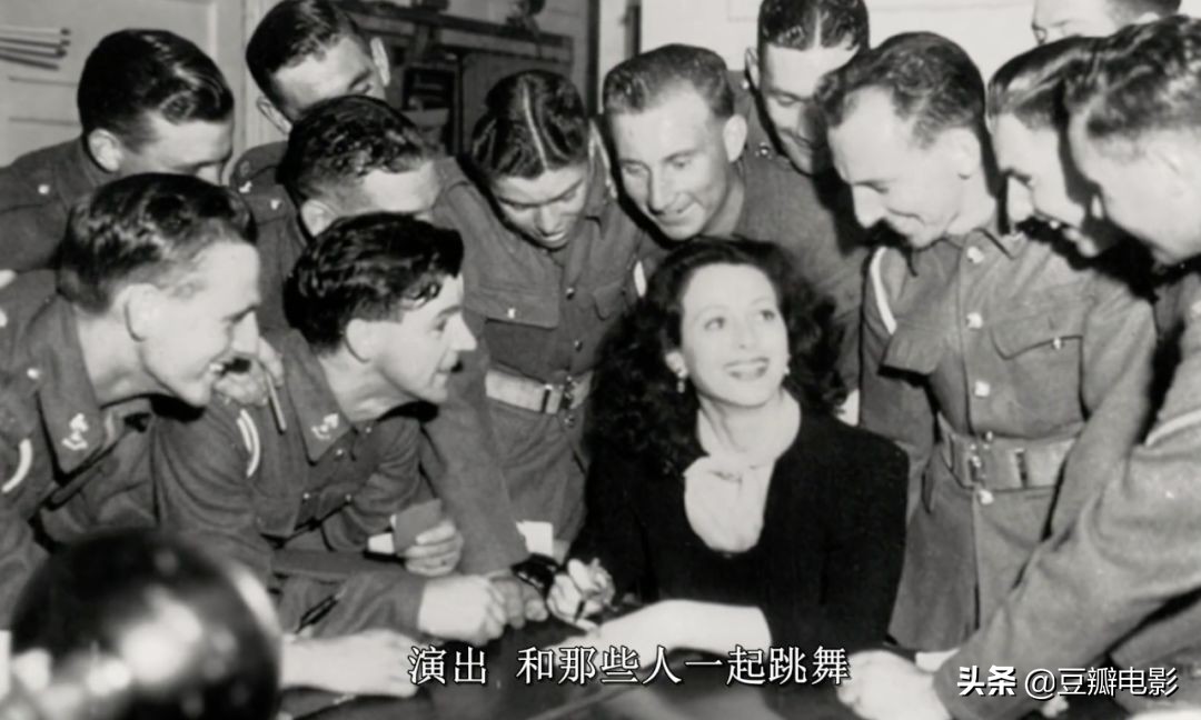 首位全裸出镜,这好莱坞*星艳**竟是wifi之母《*物尤**:海蒂·拉玛传》