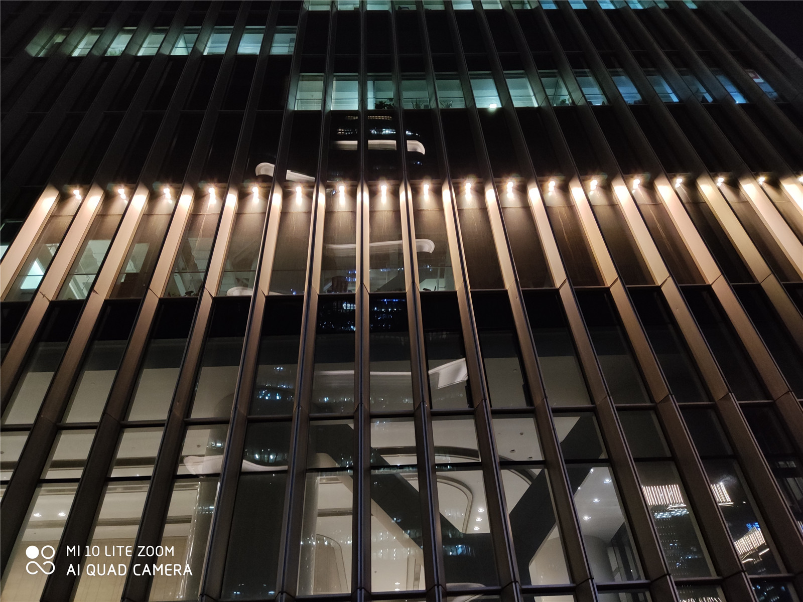 小米10青春版209元,小米10青春版报价2099元