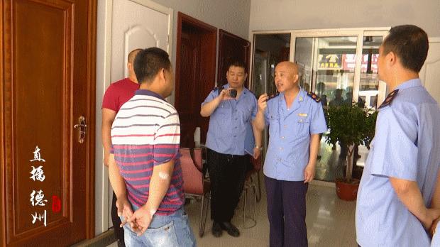 陶瓷大市场商户出售假冒“立邦乳胶漆”，德城区市场监管局今已介入