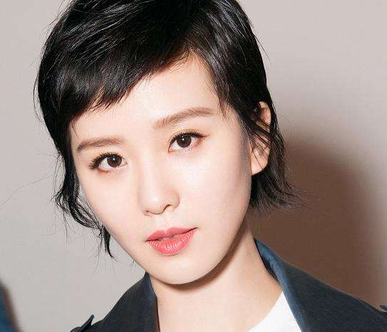 大脸女人剪短发图片,大脸剪什么短发好看图片