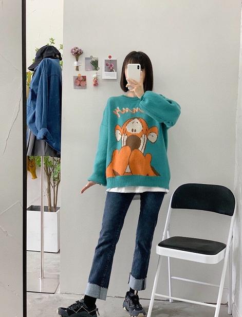 今冬最全毛衣穿搭攻略请收好,这个冬天条纹毛衣如何穿才不显胖