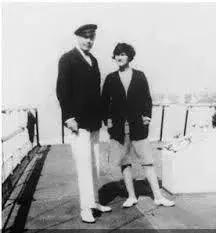 LEPARISRUSSEDECHANEL｜香奈儿，并不是谈谈恋爱那么简单