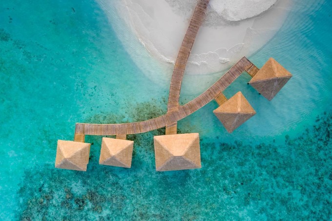 铂爵旅拍婚纱照9套衣服多少钱,去马尔代夫拍婚纱照要多少钱