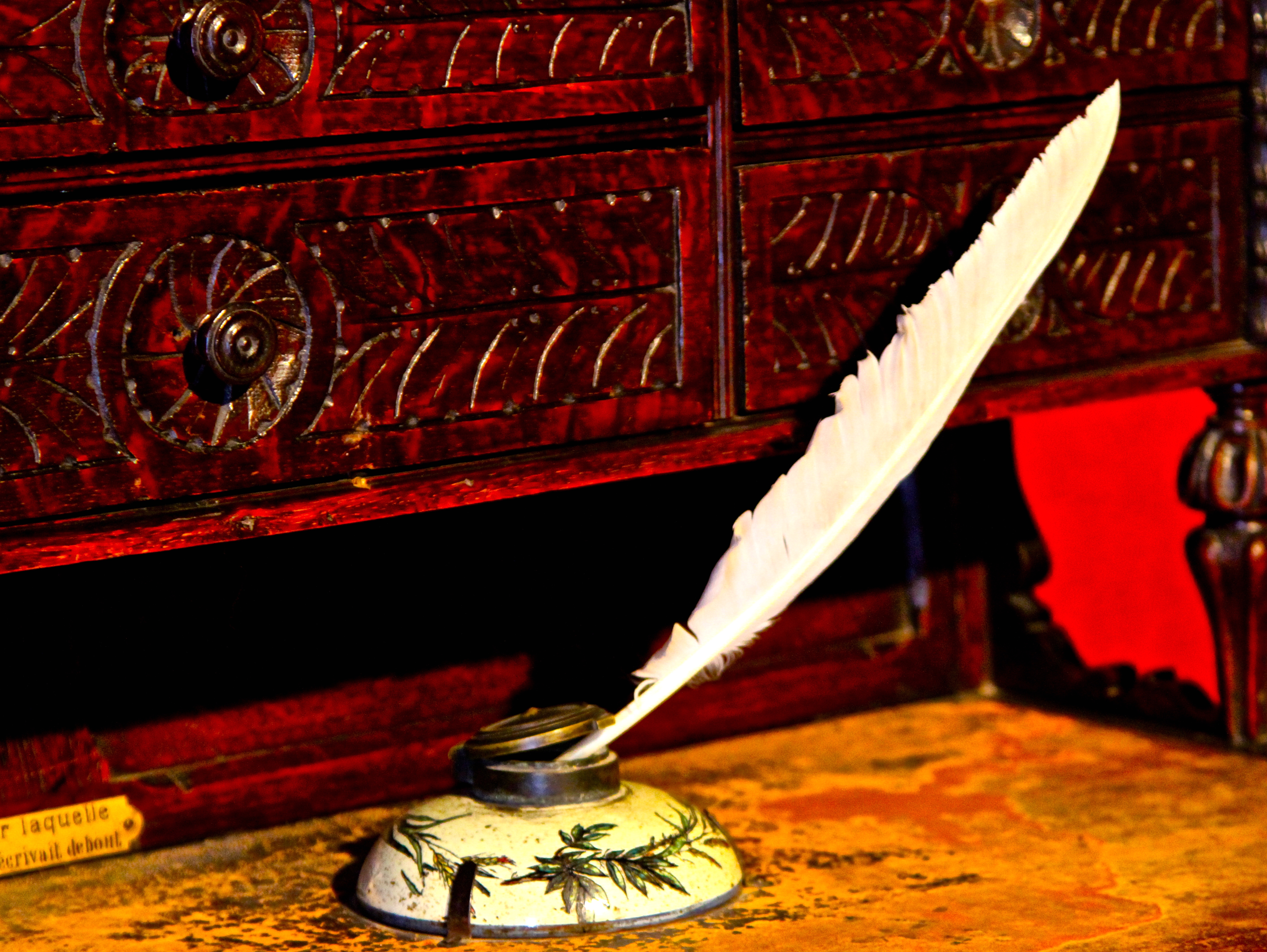 他从未来过中国，却热爱东方文化，为情人亲手设计了“中国沙龙”