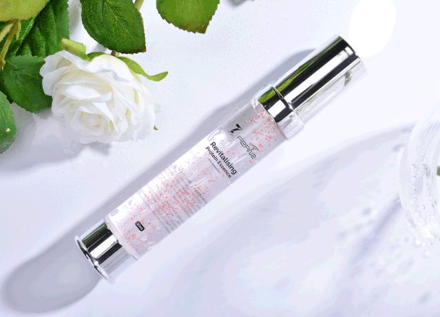 把自己仿成名人名画，化妆技术堪比易容，这个美妆博主真给力！