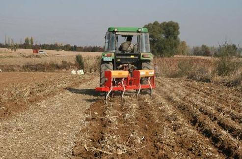 分解土壤固化物质,酸性土壤如何解磷解钾