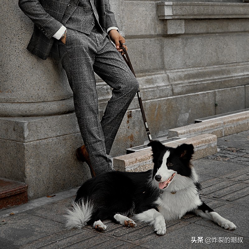 男人西服怎么选?一套复古西服能帅气一辈子