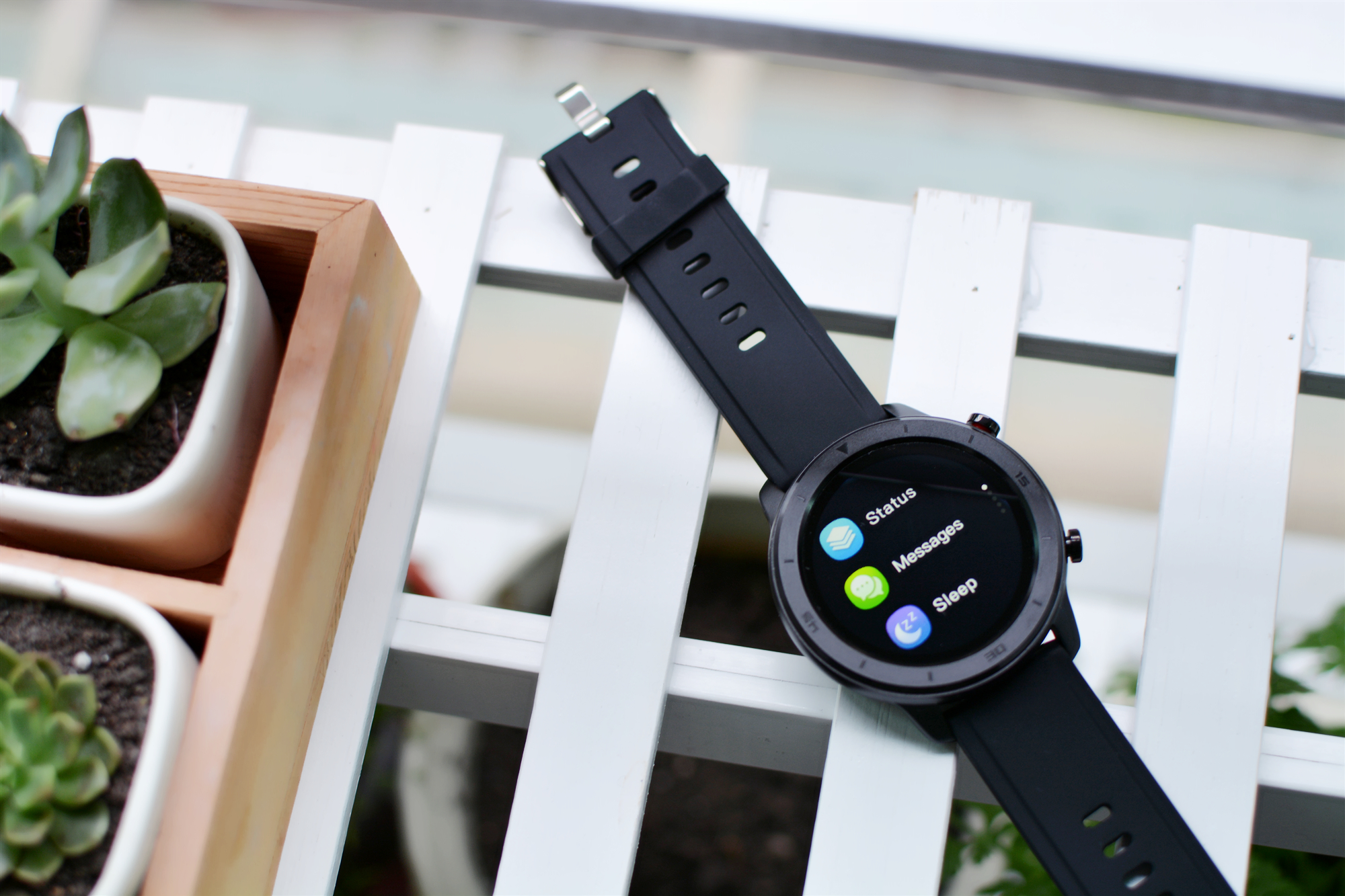 戴上智能手环进行户外运动,带上vivos15去旅行