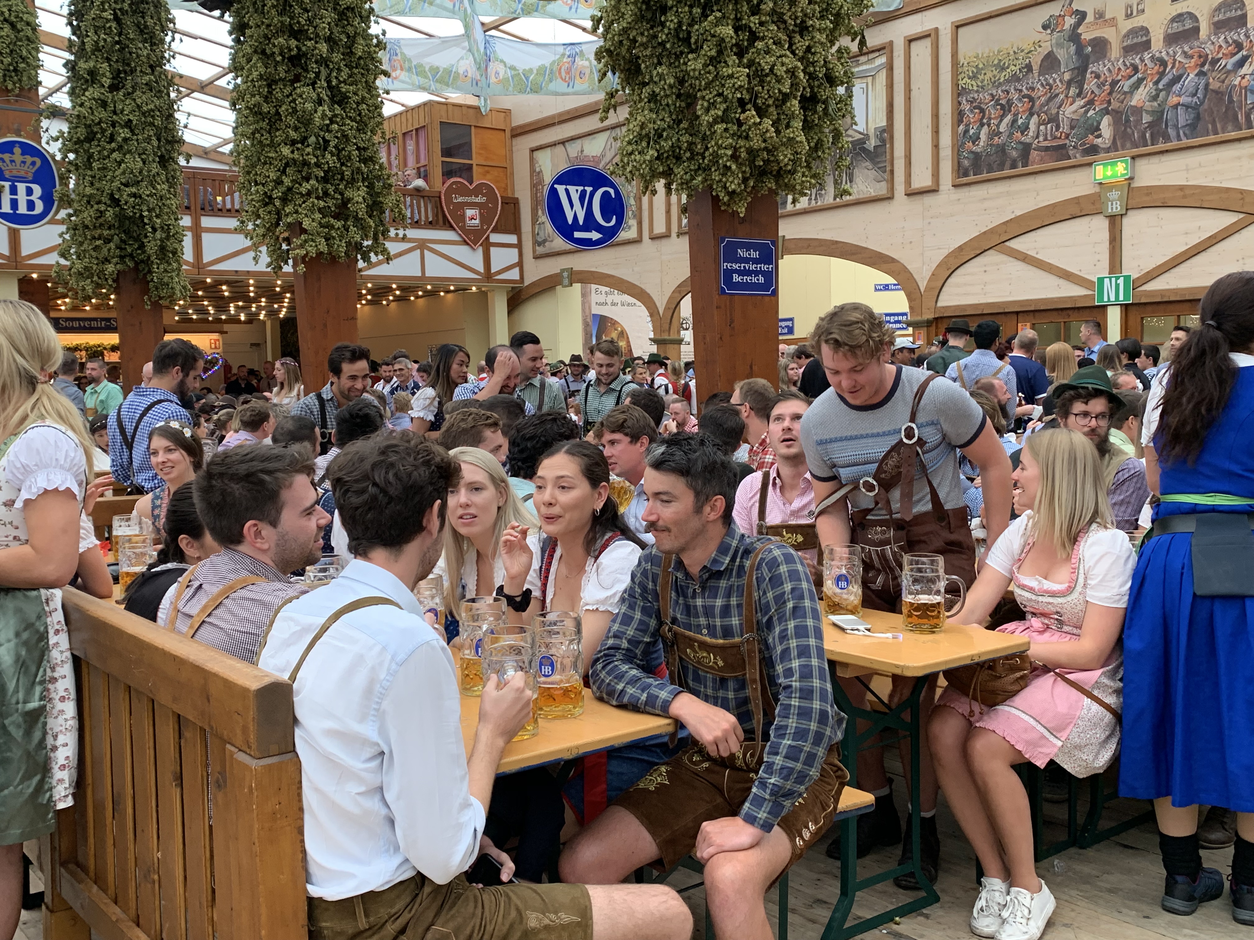 海外开银行账户需要什么条件,在国外开公司的利弊