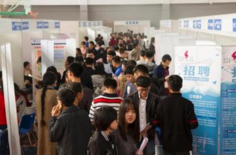 大学毕业走校招还是社招,在校大学生要不要抓住校招的机会