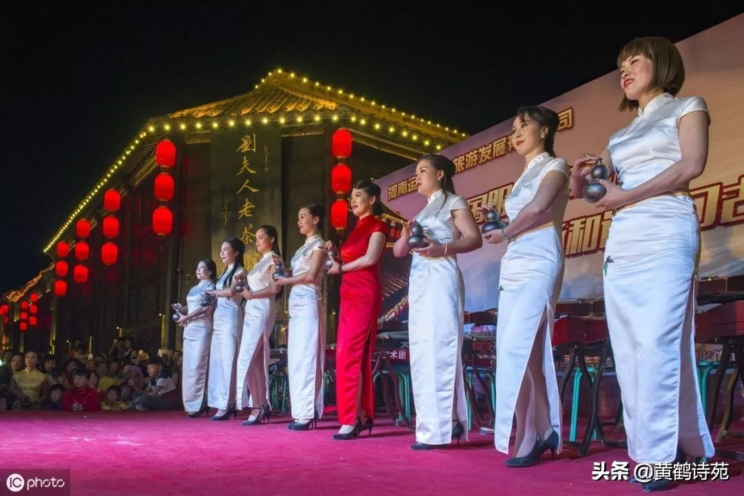 上联：百年存贮美，下联？「黄鹤诗苑」“旗袍”九青律诗同题48首