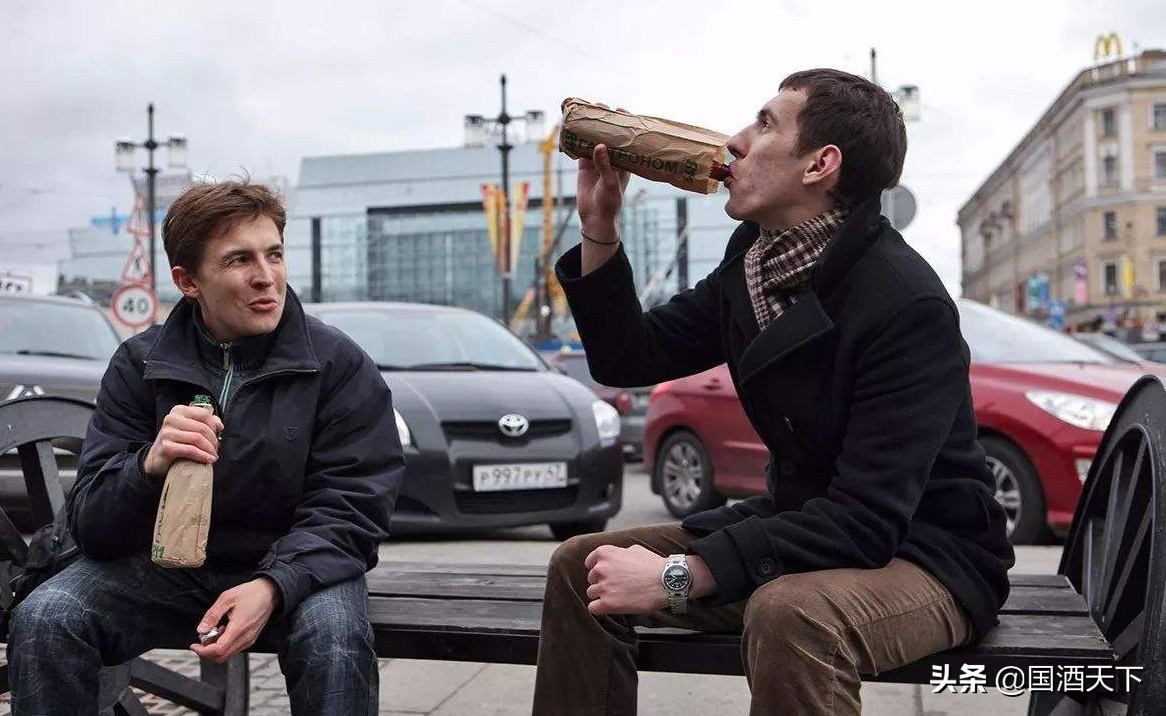 为什么俄罗斯的伏特加这么出名,伏特加在俄罗斯的地位