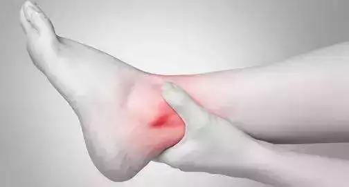 跑步对膝盖脚踝保护好的跑鞋,适合脚踝力量弱的跑鞋