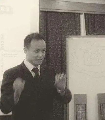 乐嘉沦落,乐嘉沦落街头