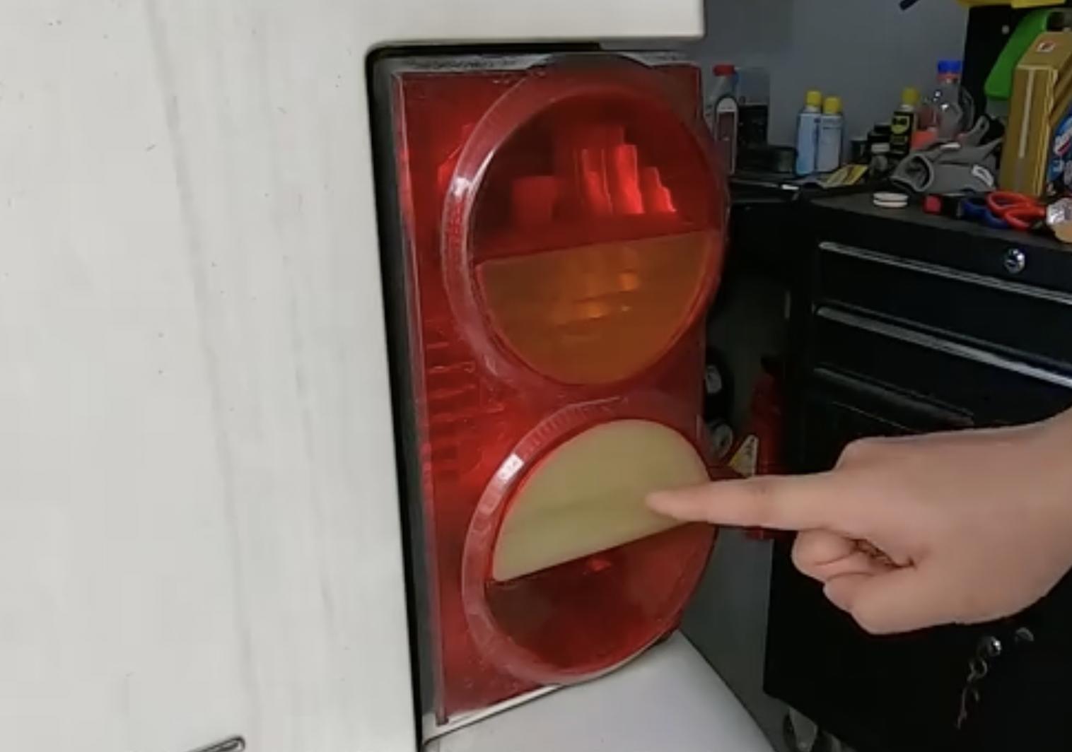 车灯进水起雾解决方法,宝马5系车灯进水起雾