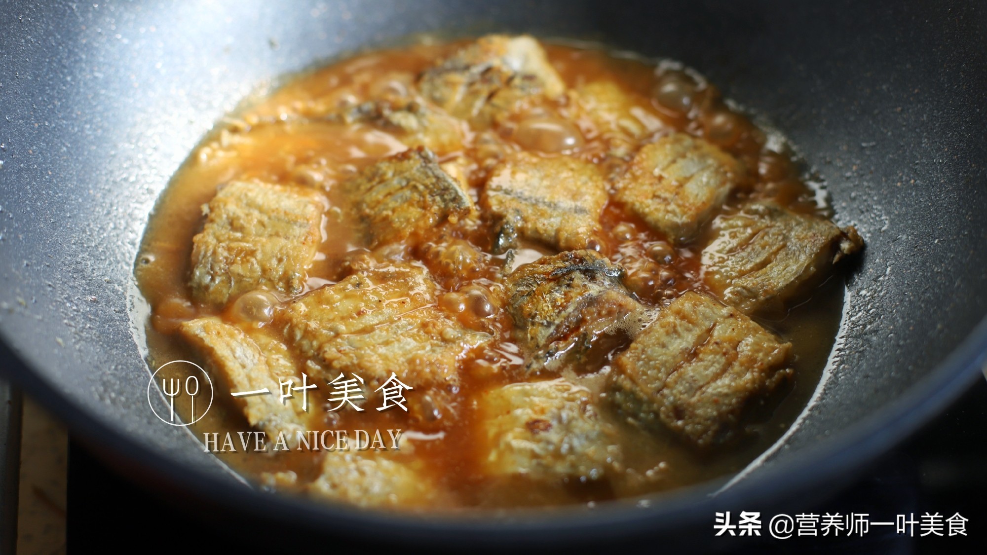 带鱼排骨砂锅潮汕做法,正宗潮汕带鱼的做法配粥