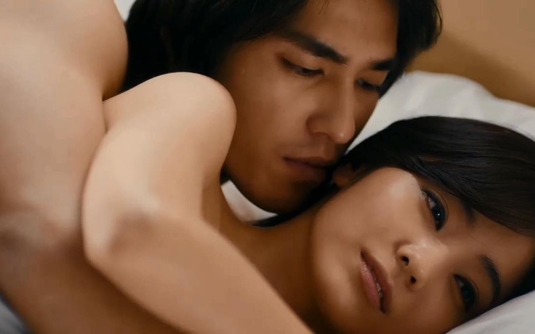 豪杰春香韩彩英和朴社长坐飞机 (豪杰春香女主角韩彩英现状)