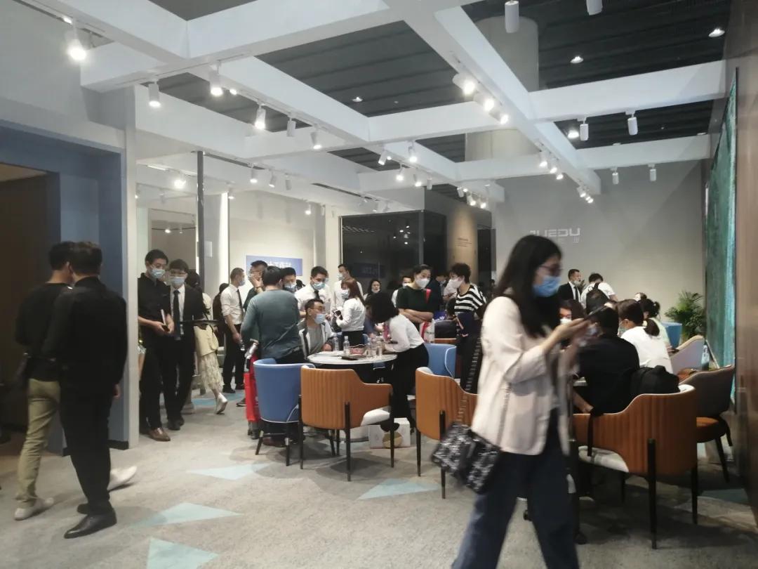 圣奥、百利等办公家具品牌，鏖战第47届中国家博会（广州）