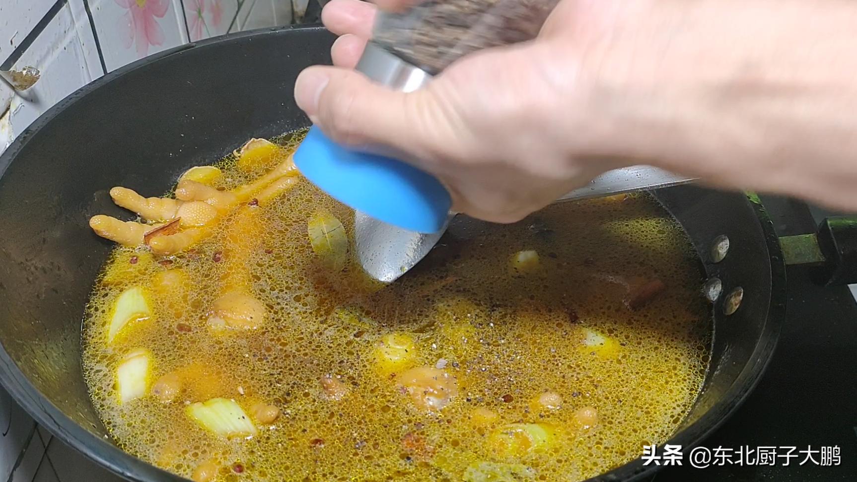 家常焖鸡爪的配方,家常焖鸡爪的做法大全