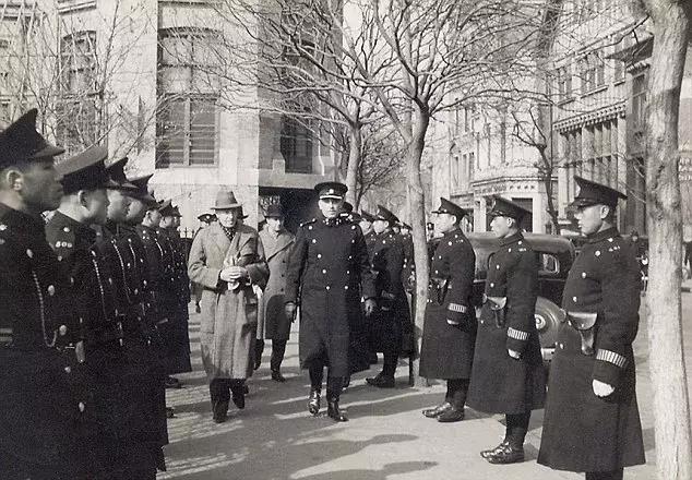 英国少女器官被摘惨死北平街头，人们说：狐狸精又来了…