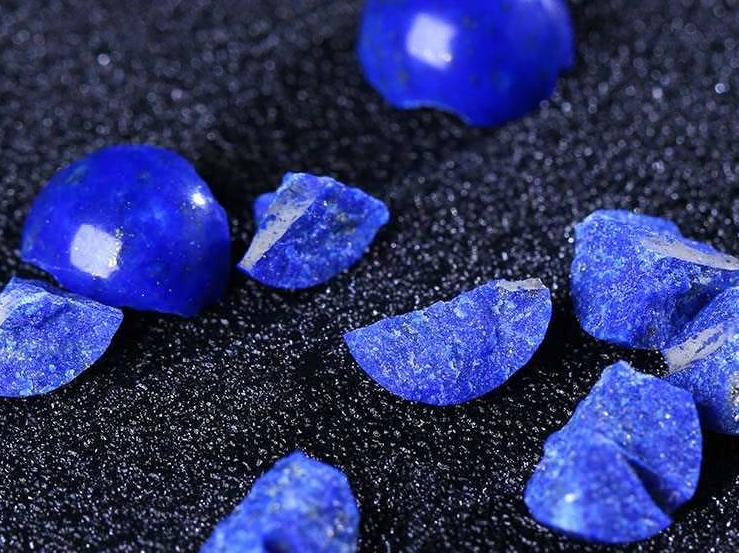 帝王石青金石,古老而珍贵的宝石青金石