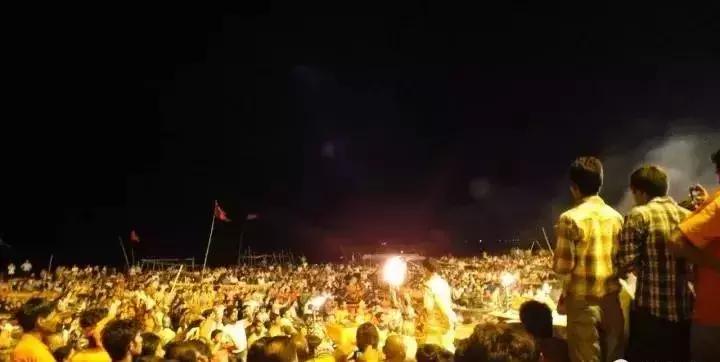 他骑行27个国家,他7年环游中国18万公里绕赤道4圈