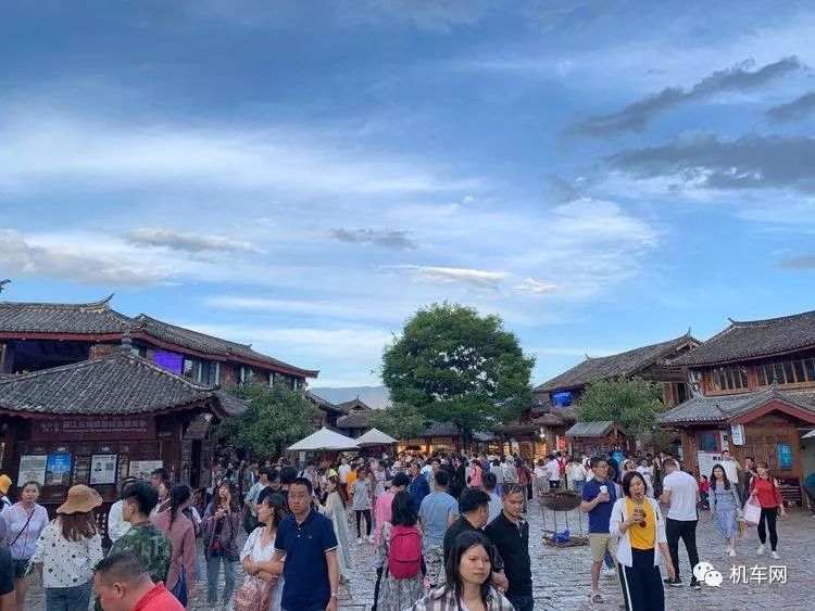 妹子，你骑190的男朋友已经在路上啦