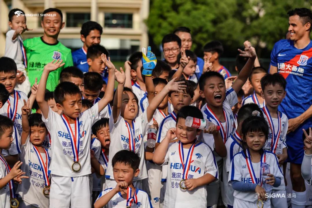 种下一颗足球的种子,种下一颗书法的种子