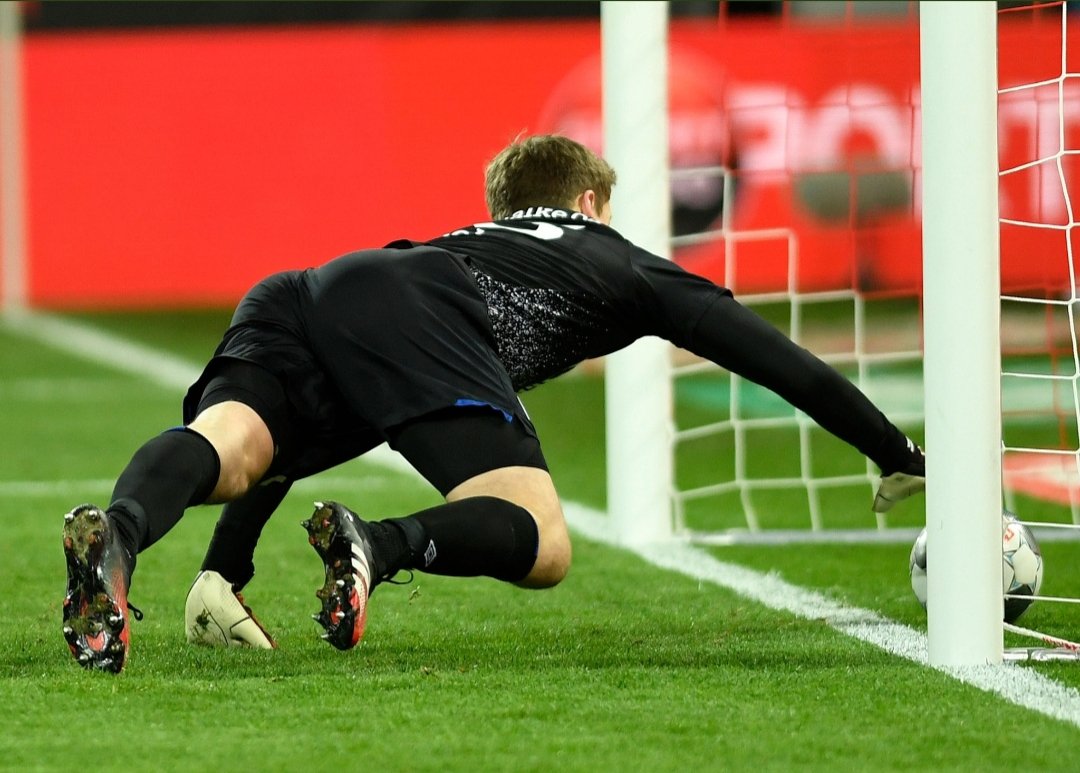 拜仁守门员诺伊尔去哪了,拜仁门将诺伊尔怎么了