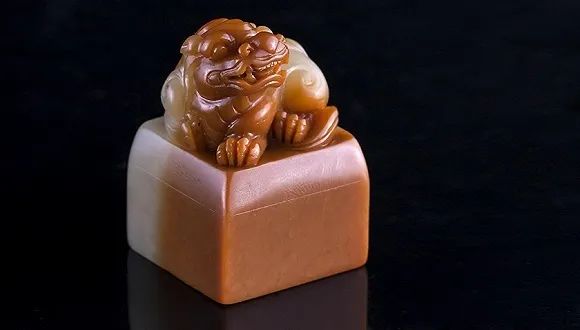 你知道玉是什么吗,你戴的是什么玉