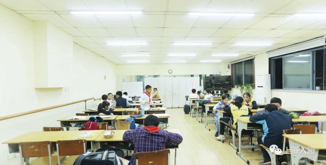 上海幼儿园有晚托班负责接孩子吗,上海小学生晚托机构