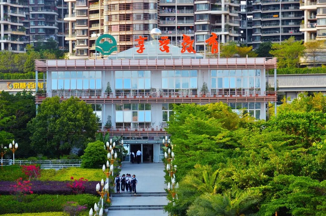 这个“凭感觉”的华侨城中学学子，凭什么考全区第一！