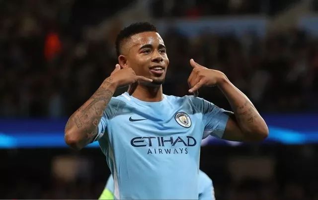 罗纳尔多退役巴西8年没缓过来,罗纳尔多是贫民窟出来的吗