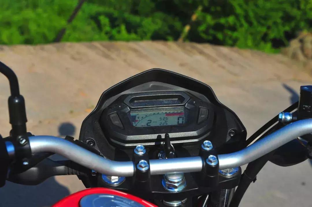 越野车主要看什么性能,豪爵公路越野摩托车nk150与dks150