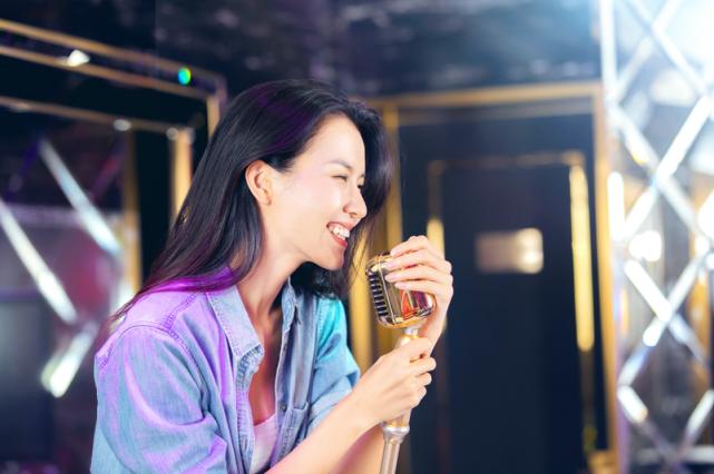 褰撲唬骞磋交浜虹殑ktv娑堣垂鐜扮姸,ktv娑堣垂缇や綋鍙戝睍瓒嬪娍