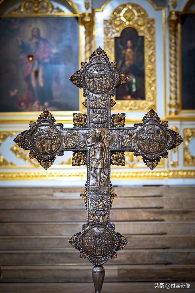 斯莫尔尼修道院主教,斯莫尔尼宫的宫殿