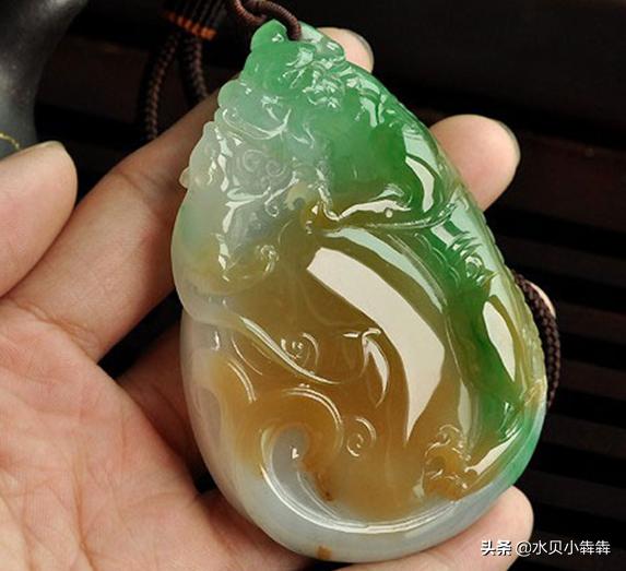 最好的冰种蓝色翡翠,通透糯冰种翡翠