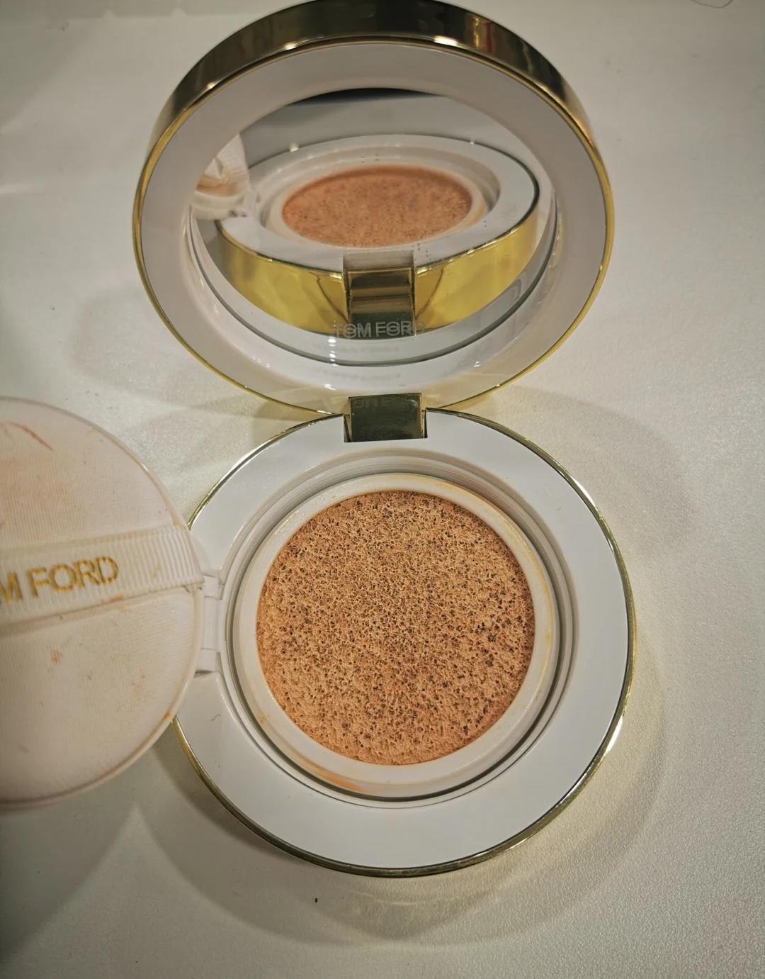 李佳琦推荐的五款气垫:迪奥一级控油,TF滋润遮瑕,秒杀韩系