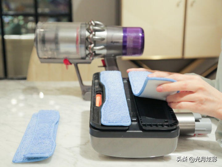 家里有了戴森还用拖地吗,戴森吸地完还用拖把拖地么