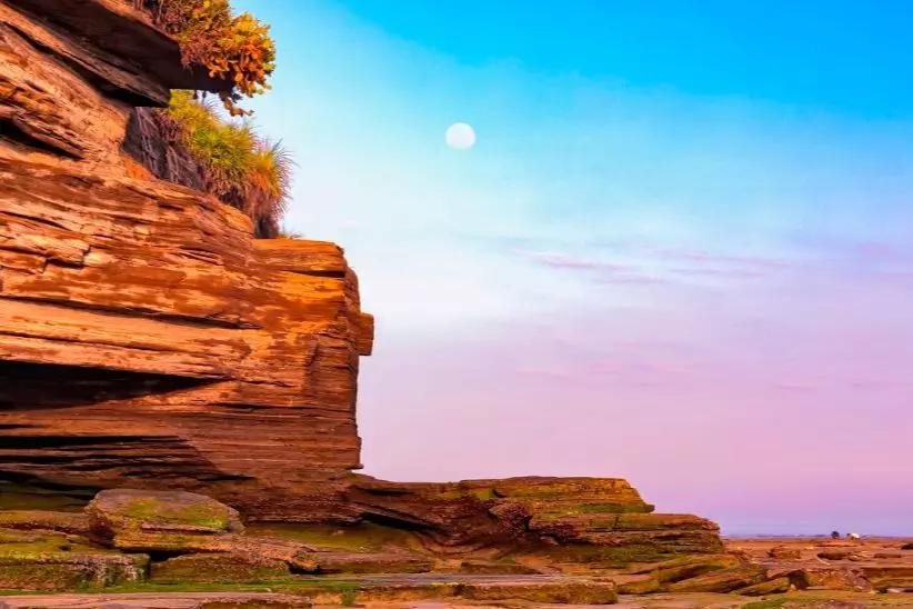 北海涠洲岛火山国家地质公园观赏,游览北海涠洲岛火山口地质公园